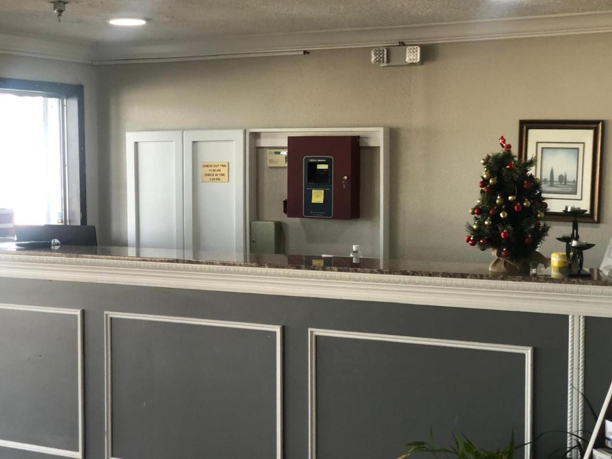 Executive Inn & Suites 보몬트 외부 사진